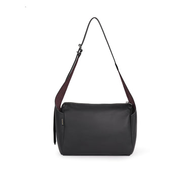 Petrichor Pockets Shoulder Bag - Black